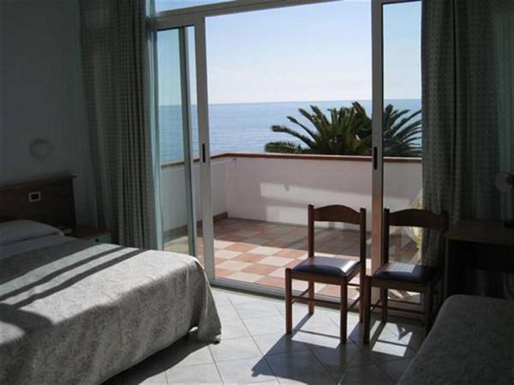 Hotel Corallo Finale Ligure Exterior photo